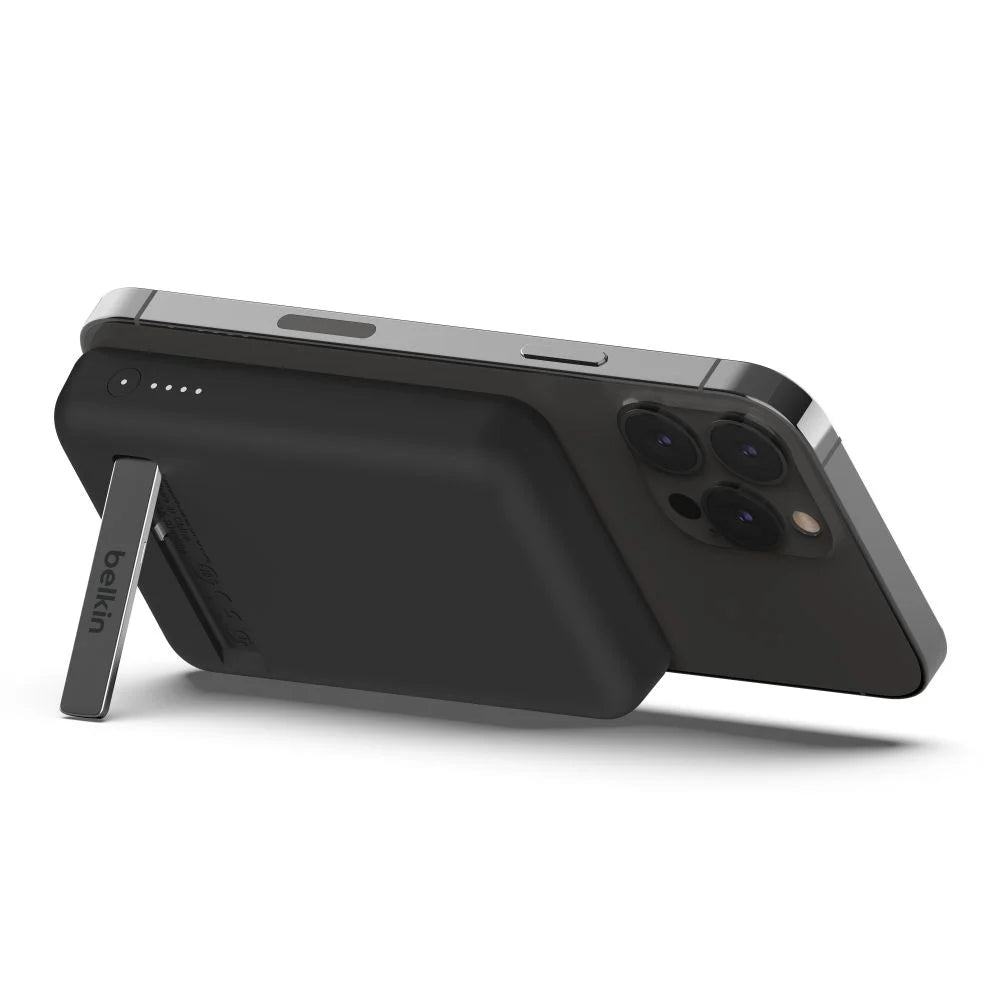 Belkin 5K Magnetic Wireless 5000mAh Power Bank + Kick Stand - Black